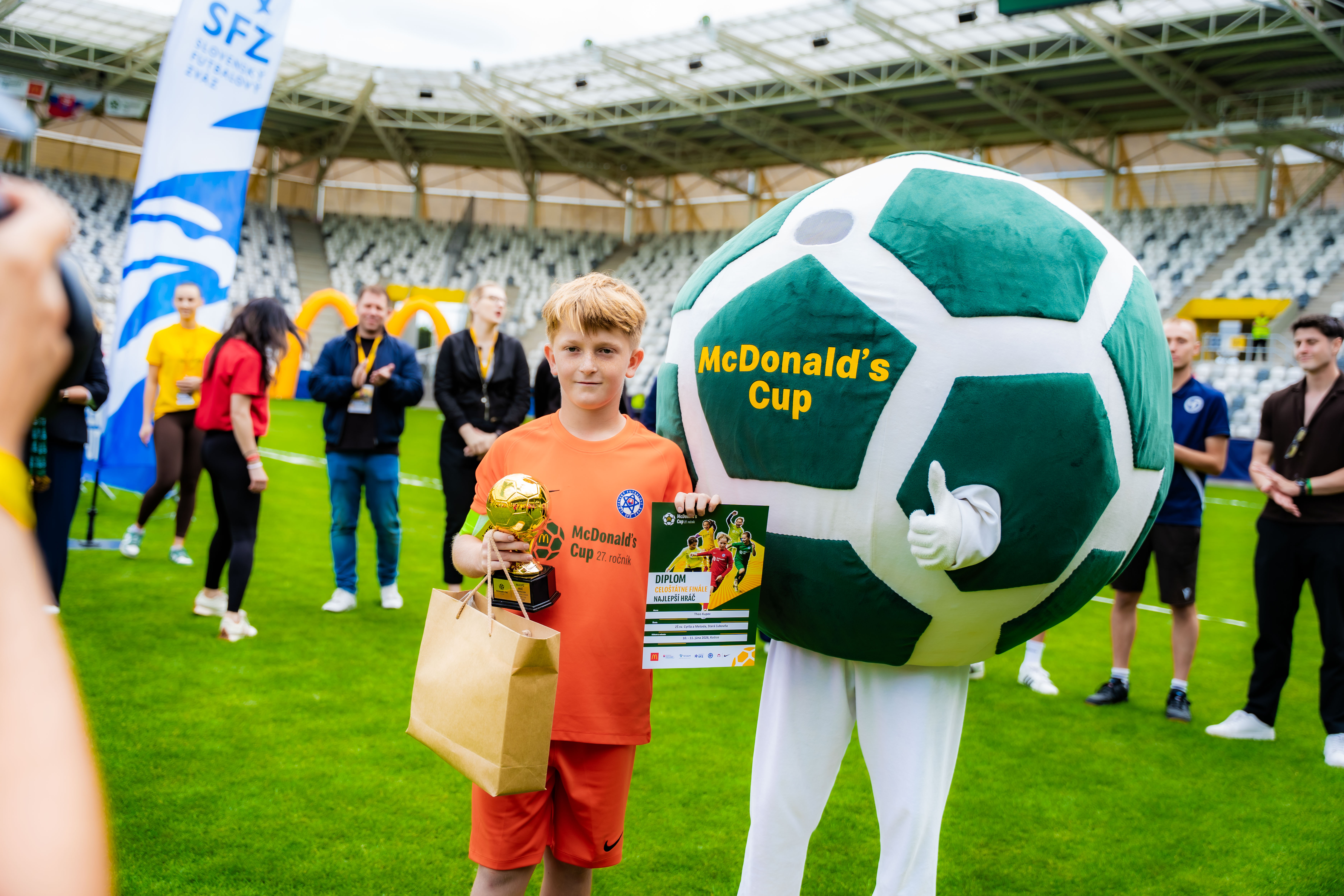 McDonalds Cup - Majstrovstva Slovenska vo futbale najmladsich ziakov a ziacok-1-83